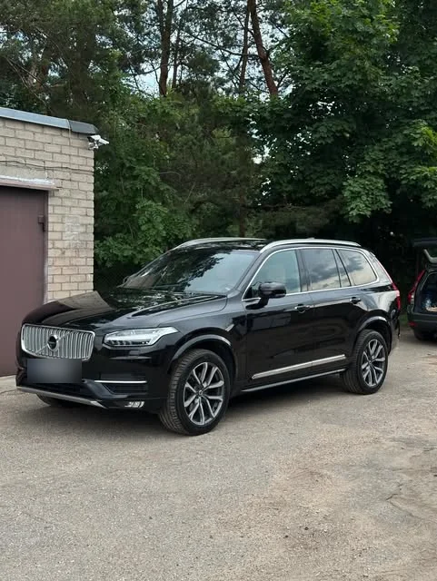 Чёрный Volvo XC90 после работы